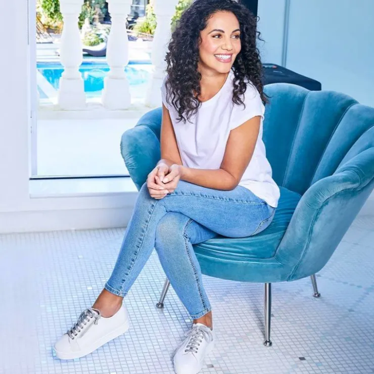 Sole Bliss Hero: White Leather^ Flats | Sneakers