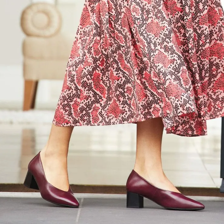Sole Bliss Ingrid: Plum Leather^ Heels