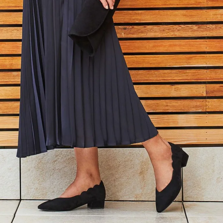 Sole Bliss Nova: Black Suede^ Heels | Flats