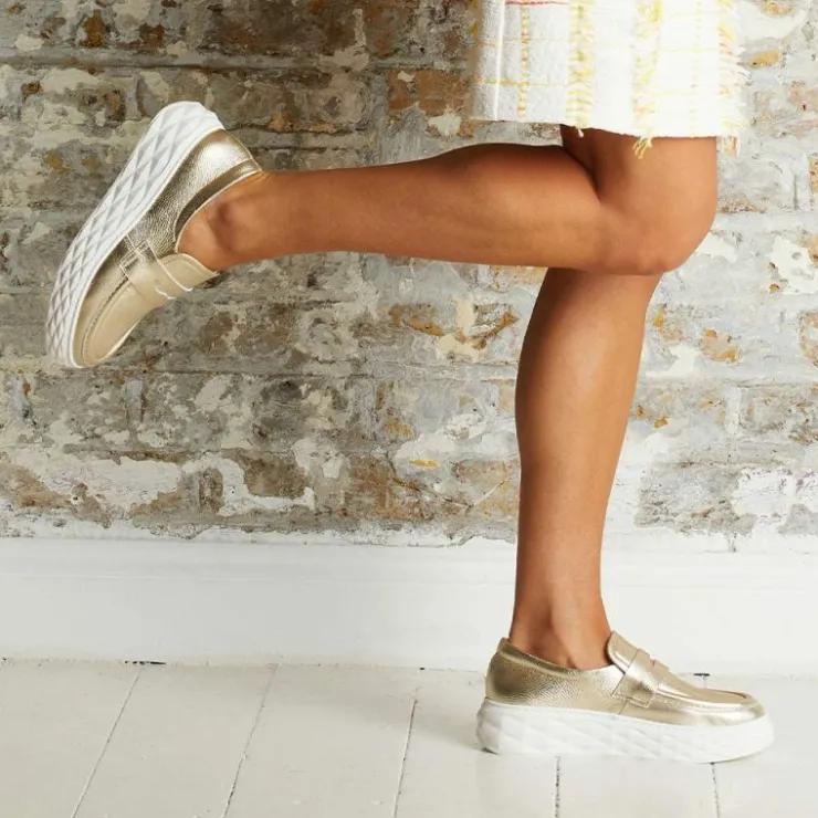 Sole Bliss Prince: Gold Leather^ Loafers